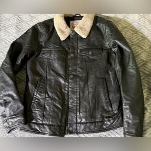 Levi's Men's Faux Leather Sherpa Trucker Jacket, Black Quilted Lining